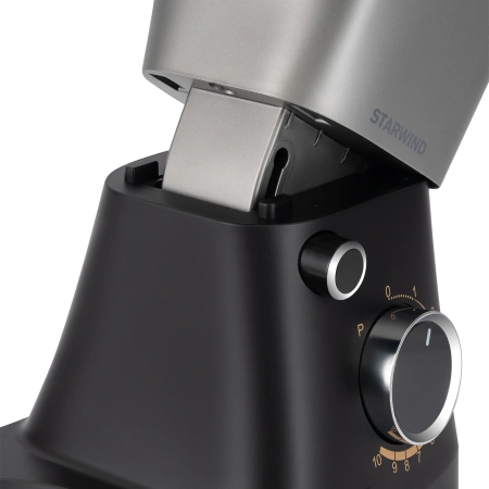 Миксер StarWind SPM2251 черный/серебристый