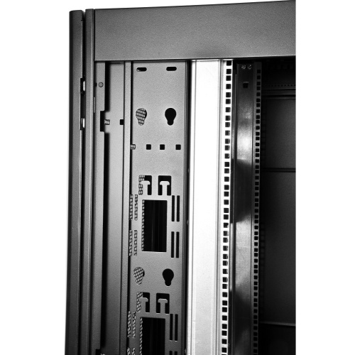Шкаф серверный ЦМО ШТК-СП-42.8.10-48АА-9005 напольный 42U 800x930мм пер.дв.перфор. черный